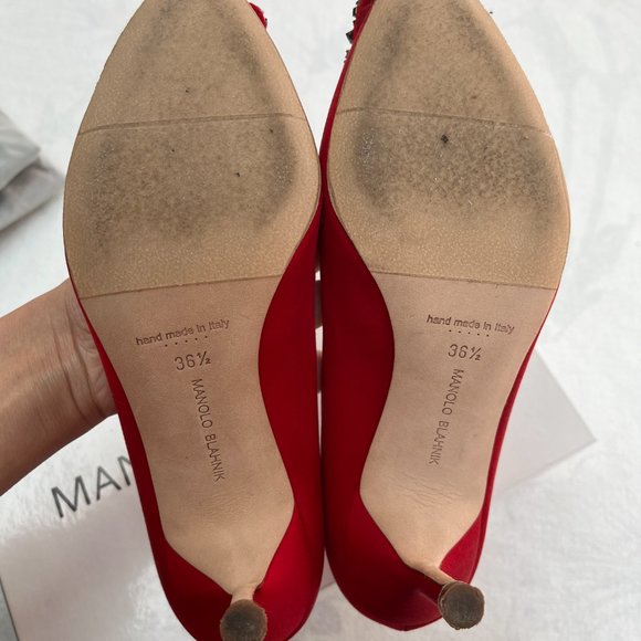 MANOLO BLAHNIK Red satin pumps sz 6.5 - Picture 4 of 7